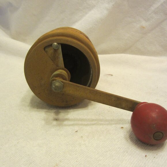 VTG BG COFFEE/PEPPER GRINDER WOOD BARREL W/METAL - Picture 3 of 8